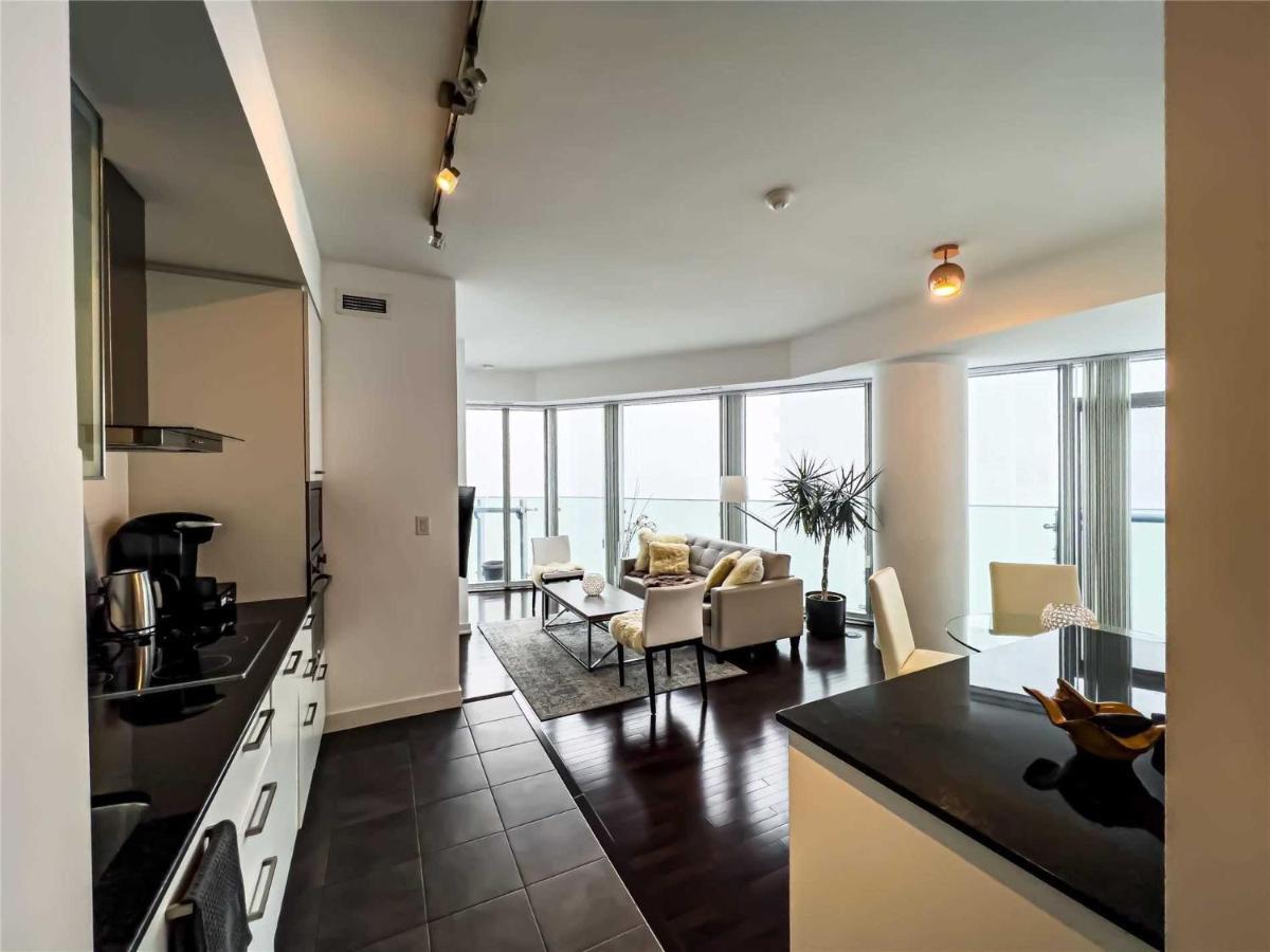 Luxury Condo In The Heart Of Toronto - Next To Scotiabank Arena 外观 照片